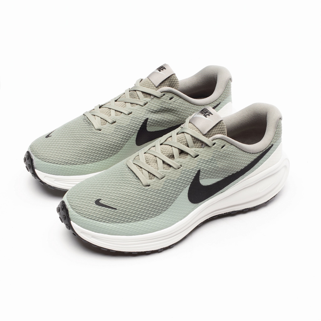 Imagem 4 do produto Tênis Masculino Nike Revolution 8