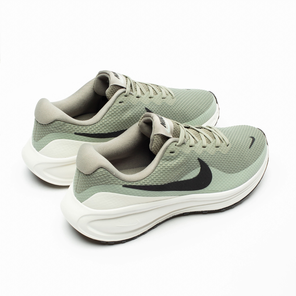 Imagem 5 do produto Tênis Masculino Nike Revolution 8