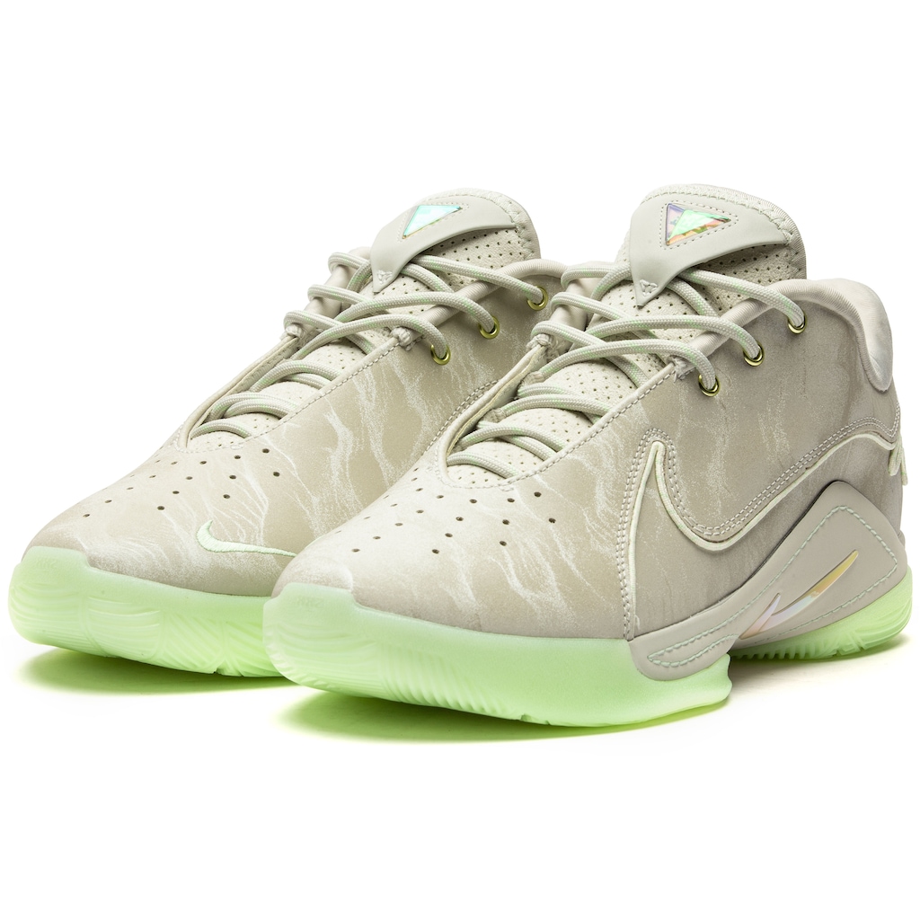 Tênis Masculino Nike Lebron XXII 