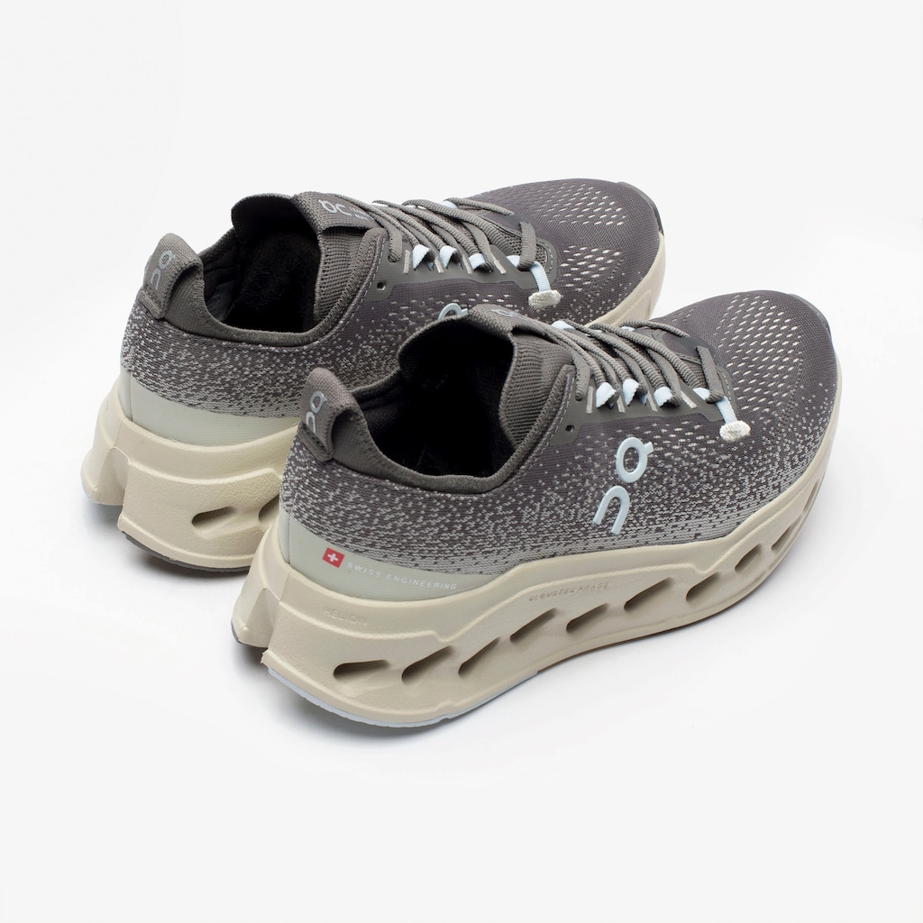 Imagem 5 do produto Tênis Feminino On Running Cloudsurfer Max