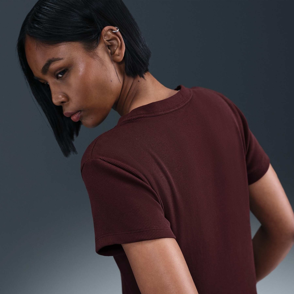 Imagem 2 do produto Camiseta Nike Sportswear Feminina