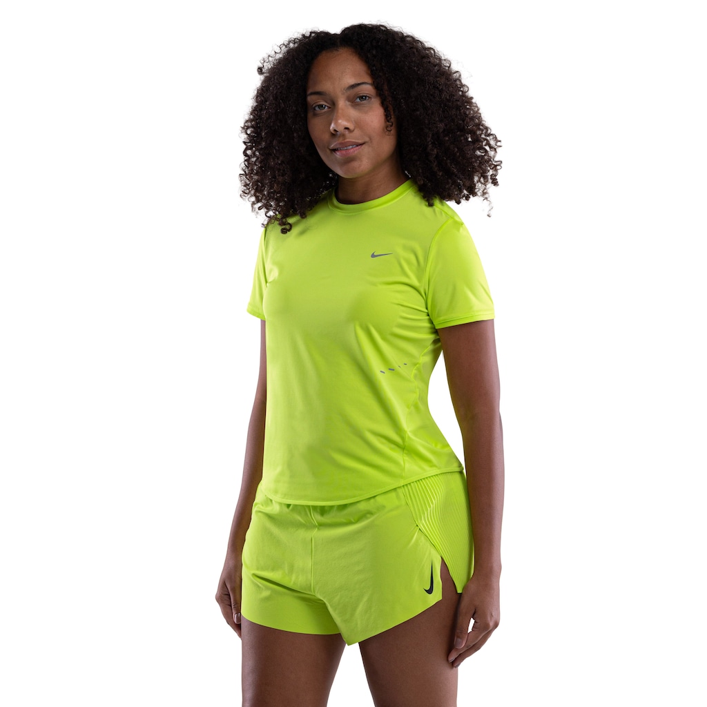 Camiseta Nike Swift Feminina