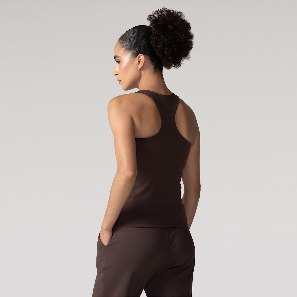 Imagem 2 do produto Camiseta Regata Asics Bojo Embutido Feminina