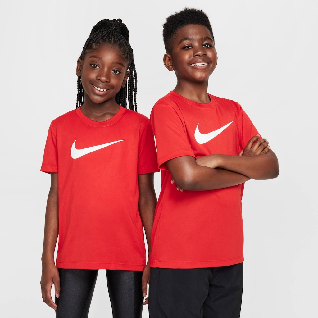 Camiseta Nike Dri-FIT Legend Swoosh Infantil