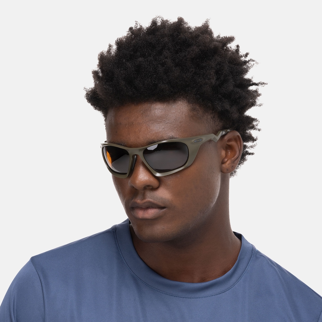 Óculos de Sol Oakley Lateralis | Centauro