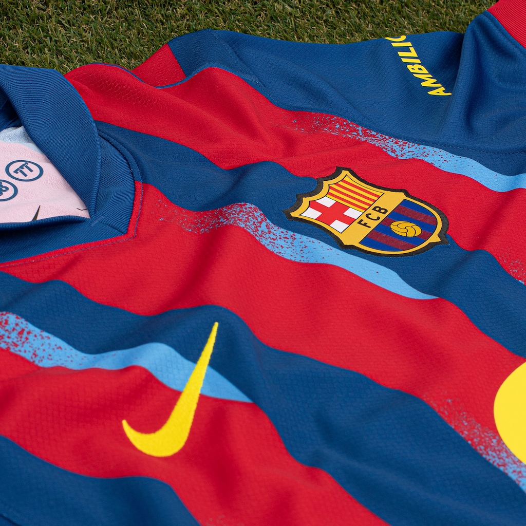 Imagem 3 do produto Camisa Barcelona IV 25/26 Torcedor Pro Nike Masculina