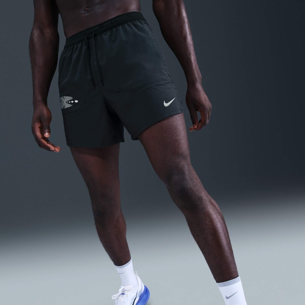 Shorts Nike Stride - Masculino