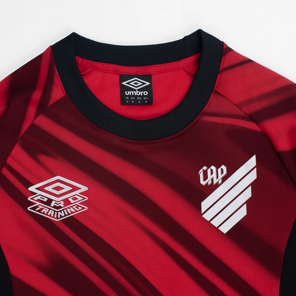 Imagem 4 do produto Blusão Umbro Athlético Paranaense Treino Torcedor - Masculino