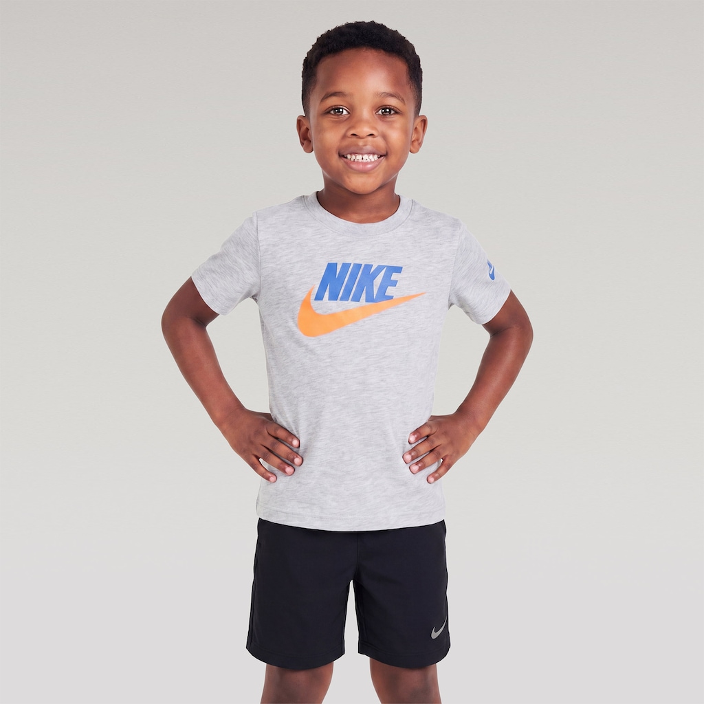 Camiseta Nike Club Family Infantil