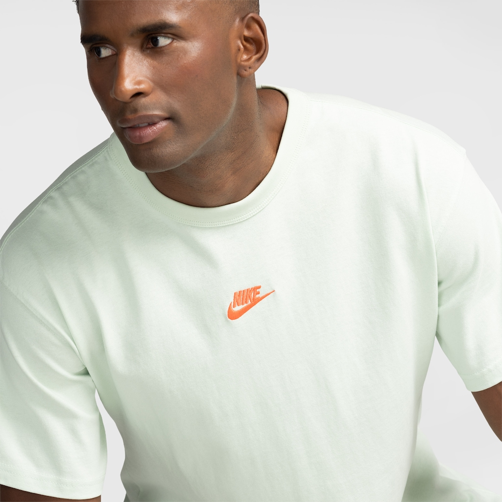 Imagem 4 do produto Camiseta Nike Sportswear Premium Essentials Masculina
