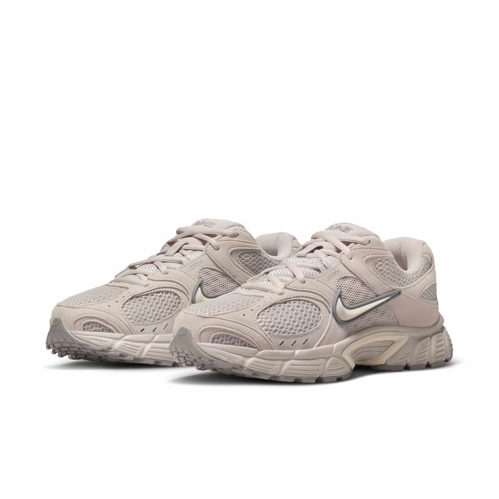 Imagem 4 do produto Tênis Feminino Nike V5 RNR