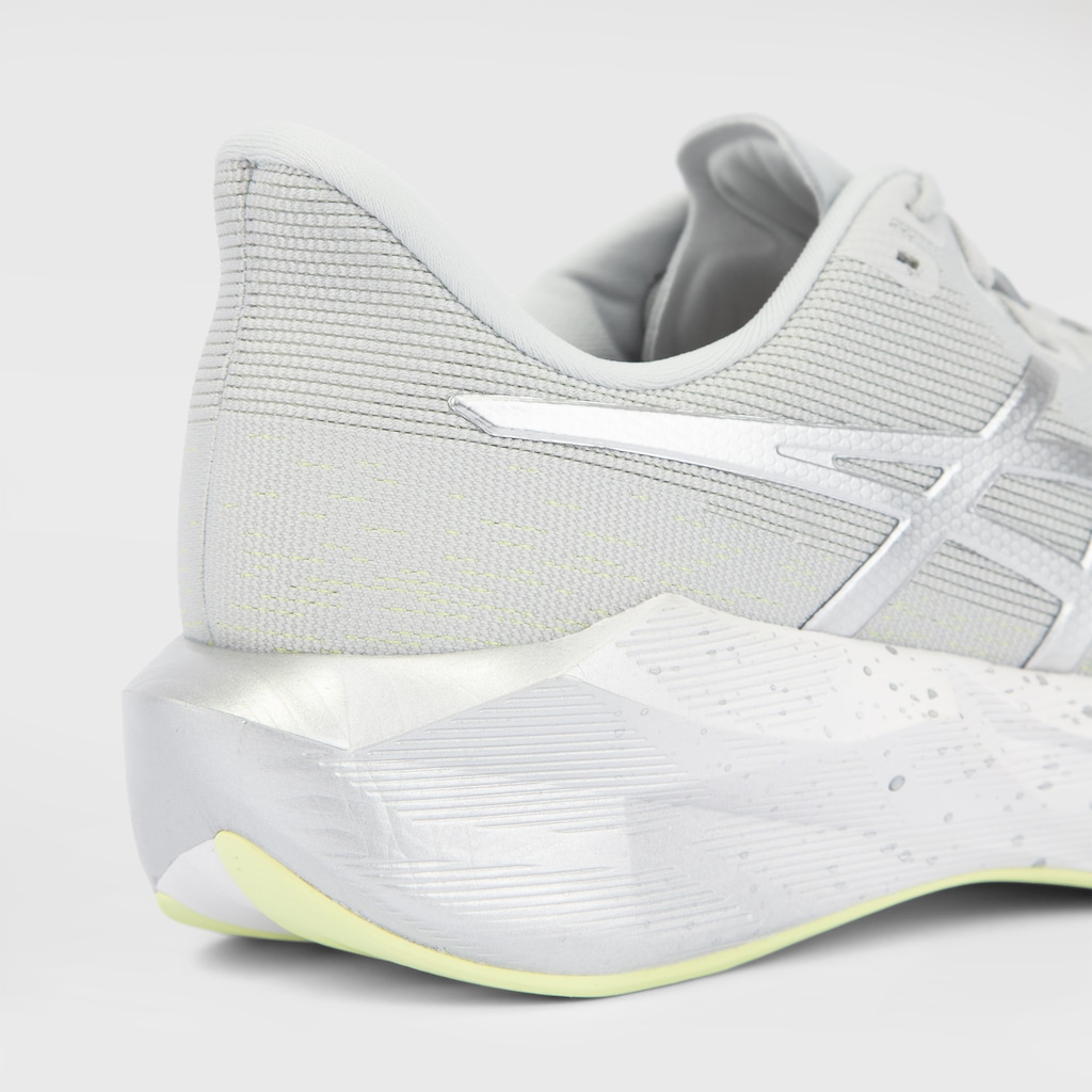 Imagem 3 do produto Tênis de Corrida Unissex Asics Novablast 6 Platinum