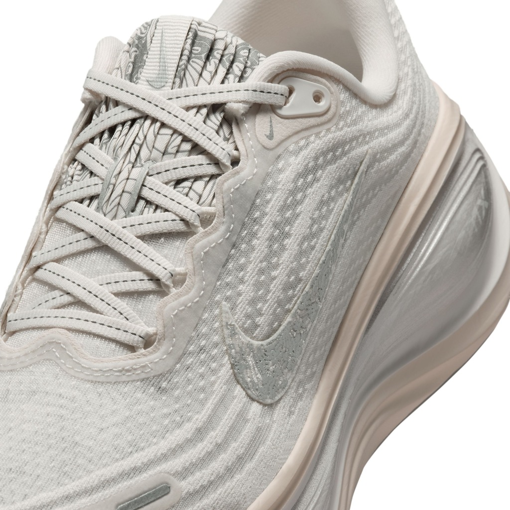 Imagem 5 do produto TENIS NIKE VOMERO PLUS SE