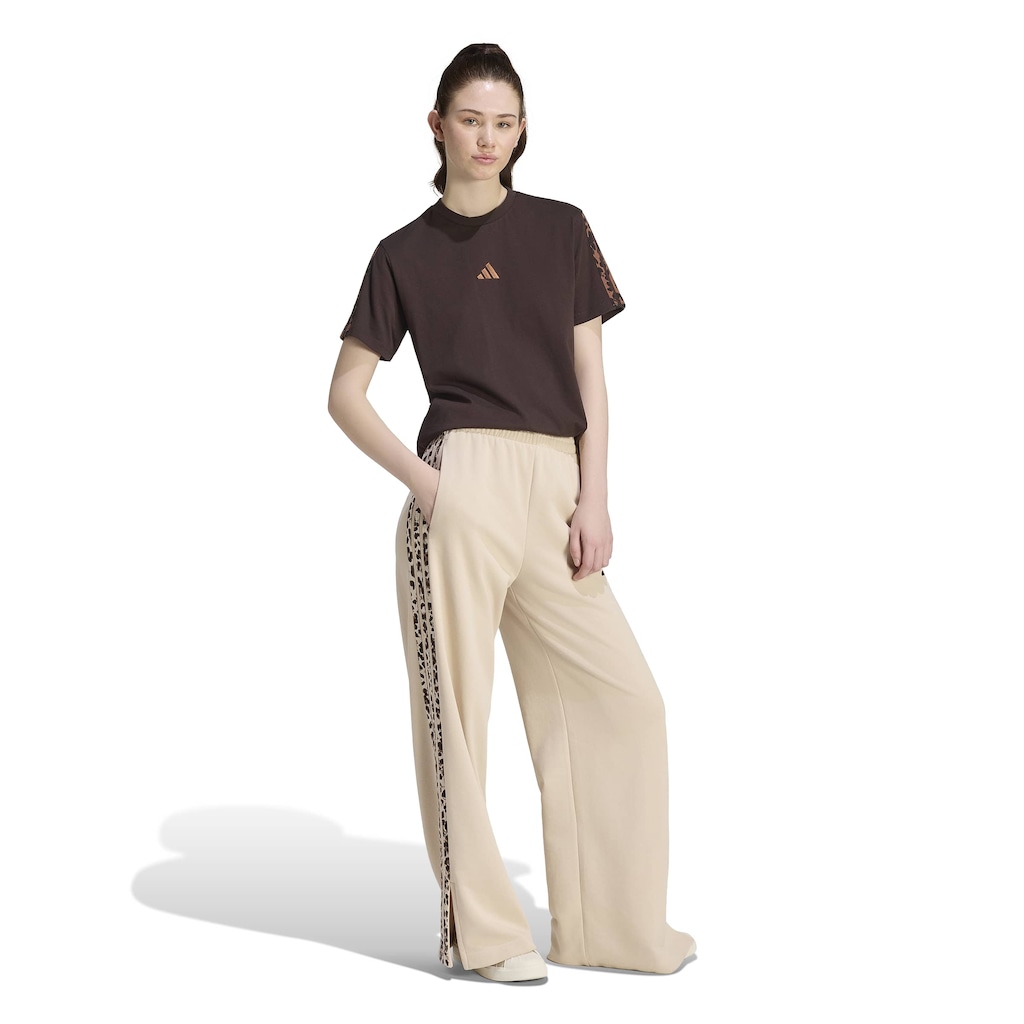 Camiseta adidas Clássica Lisa Seasona Feminina - Foto 4