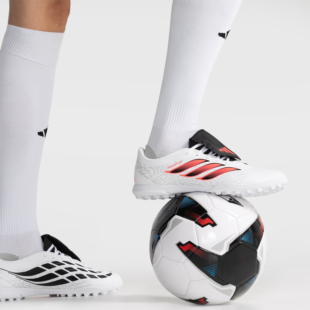 Imagem 2 do produto Chuteira Society Adulto Adidas Predator Club