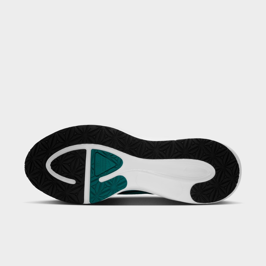 Imagem 3 do produto Tênis de Corrida Nike Revolution 8 Utility Unissex