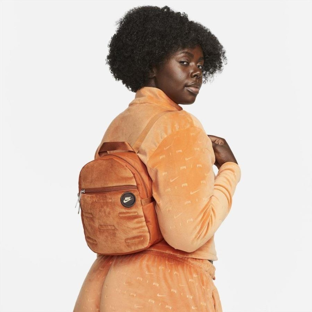 Mochila Nike Sportswear Futura 365 - Feminina - Foto 1