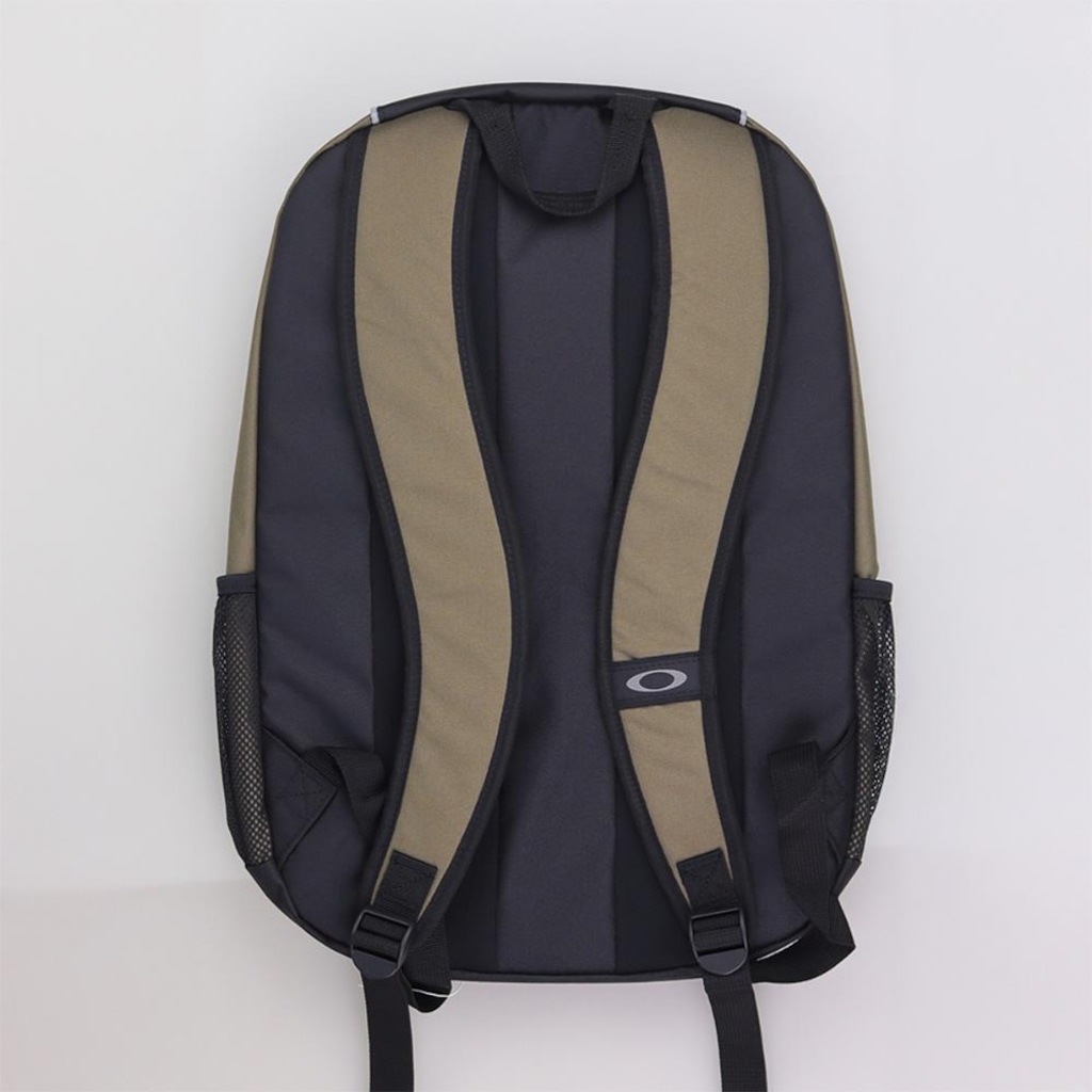 Imagem 2 do produto Mochila Oakley Enduro 3.0 - 20 Litros