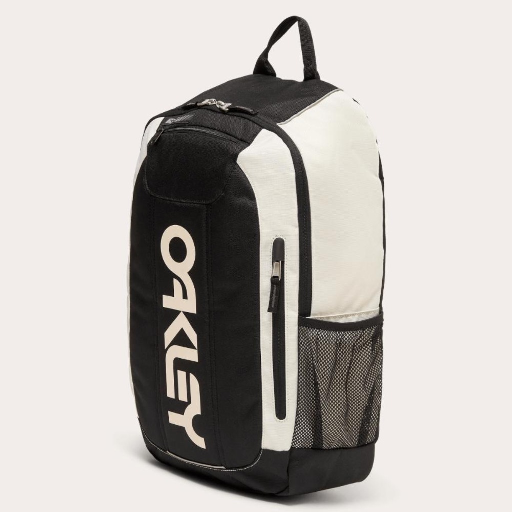 Imagem 2 do produto Mochila Oakley Enduro 3.0 - 20 Litros