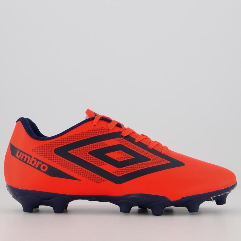 Chuteira de Campo Adulto Umbro Beat