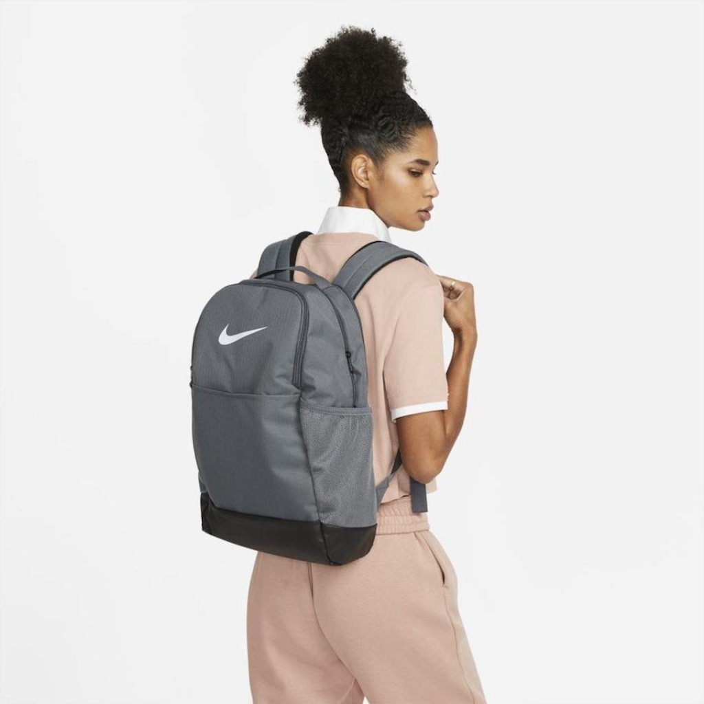 Mochila Nike Brasilia 9.5 - 24 Litros