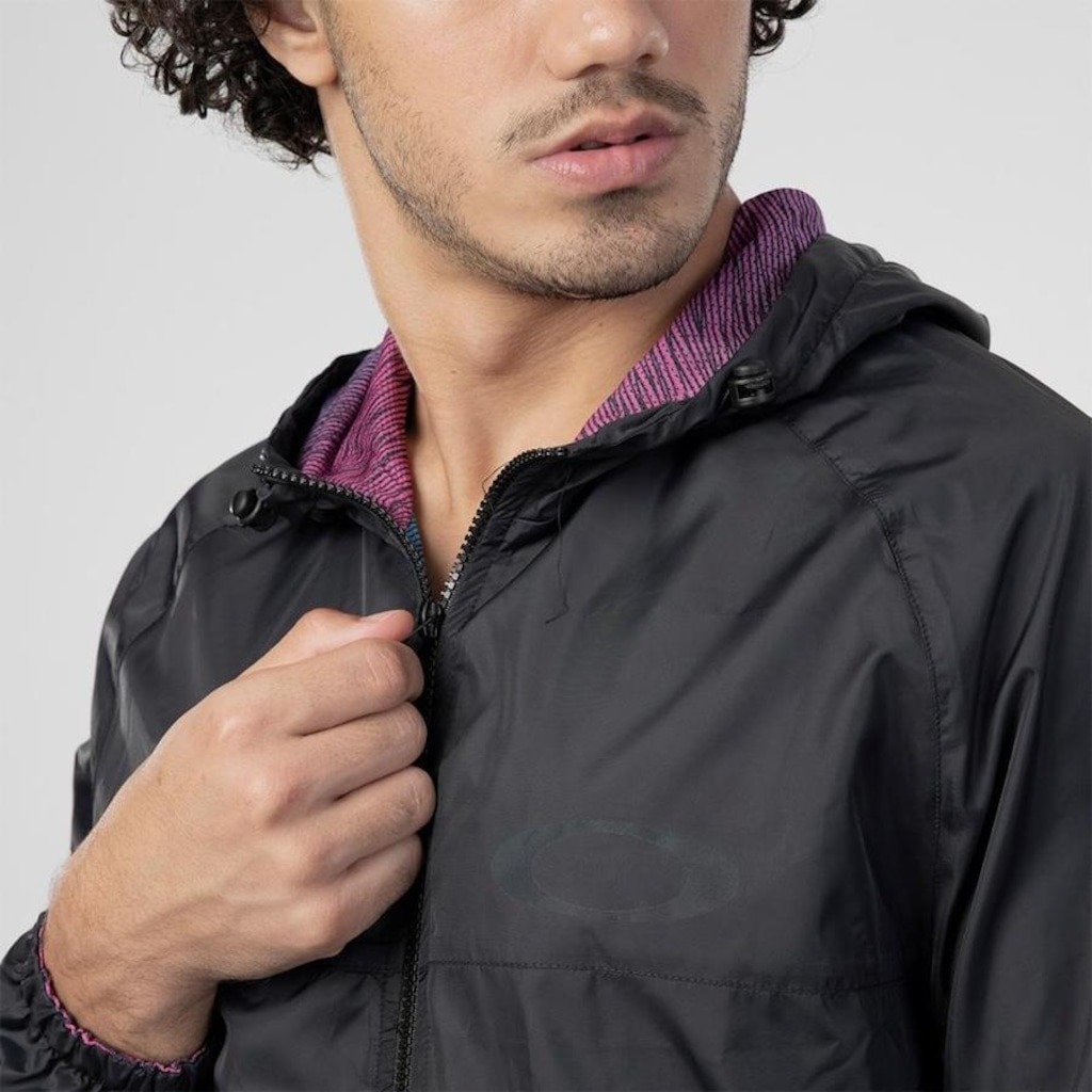 Imagem 4 do produto Jaqueta Corta Vento com Capuz Oakley Edição Especial Tramas - Masculina