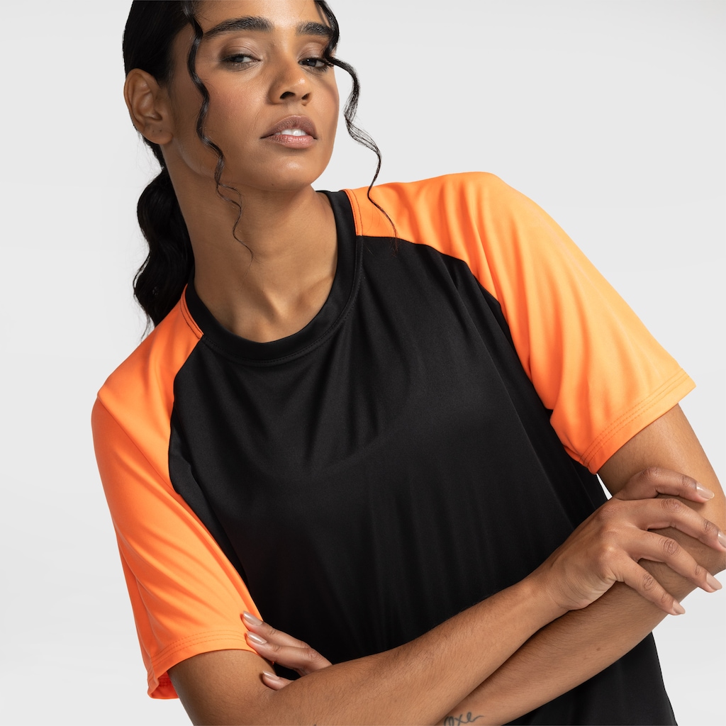 Camiseta de Treino Whats Wear Raglan Dry Fit Proteção Solar Uv - Feminina