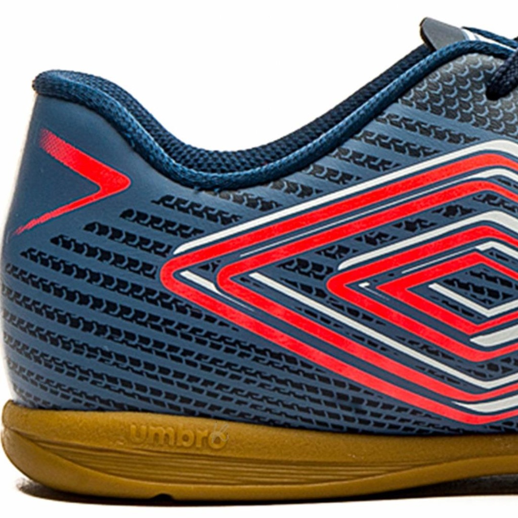 Imagem 3 do produto Chuteira Futsal Umbro Arcade + Meias - Adulto