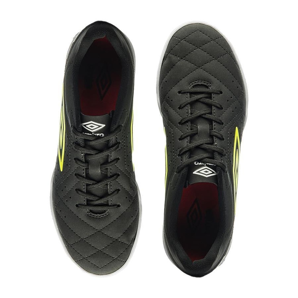 Imagem 4 do produto Kit Chuteira Futsal Umbro Neo Striker + Meias - Adulto