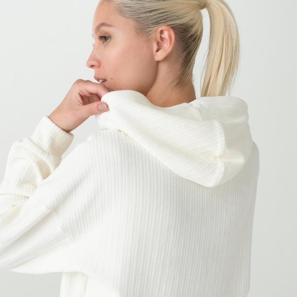 Imagem 2 do produto Blusão Cropped Feminina Fila com Capuz Woof