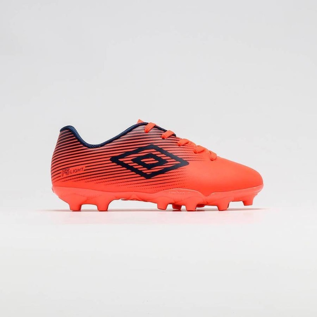 Chuteira de Campo Umbro F5 Light - Infantil - Foto 1