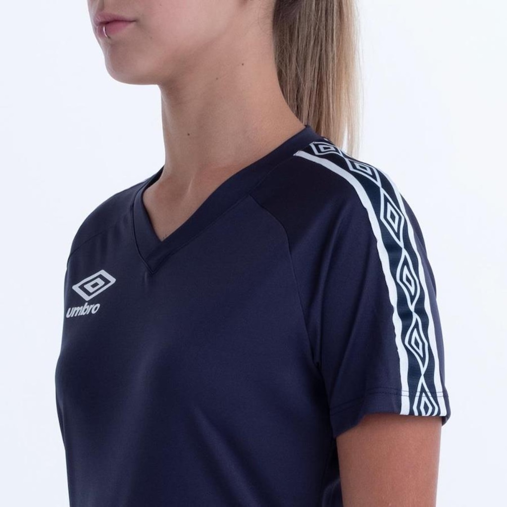 Imagem 3 do produto Camisa Umbro Traditional Tape - Feminina