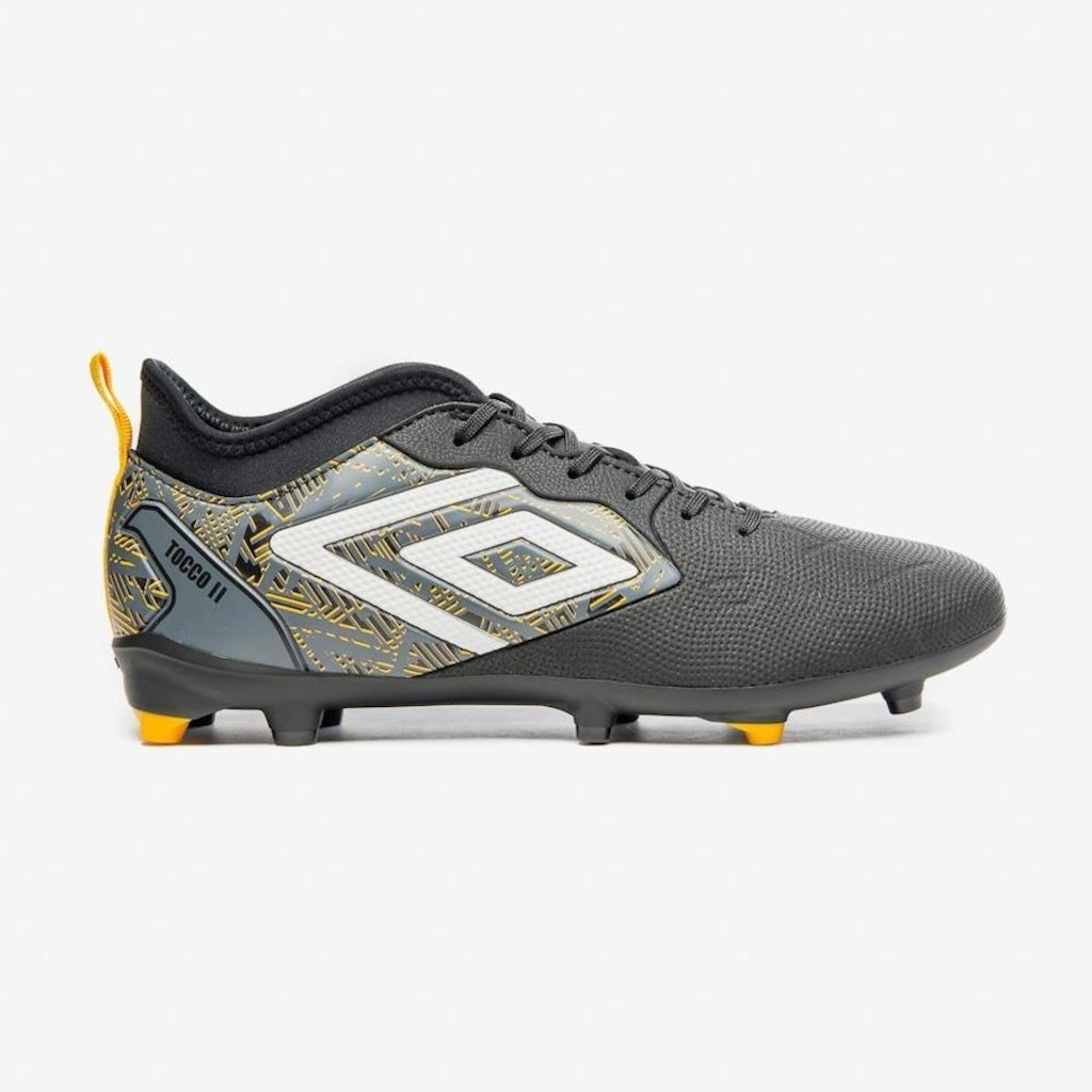 Chuteira de Campo Umbro Tocco II Club - Adulto