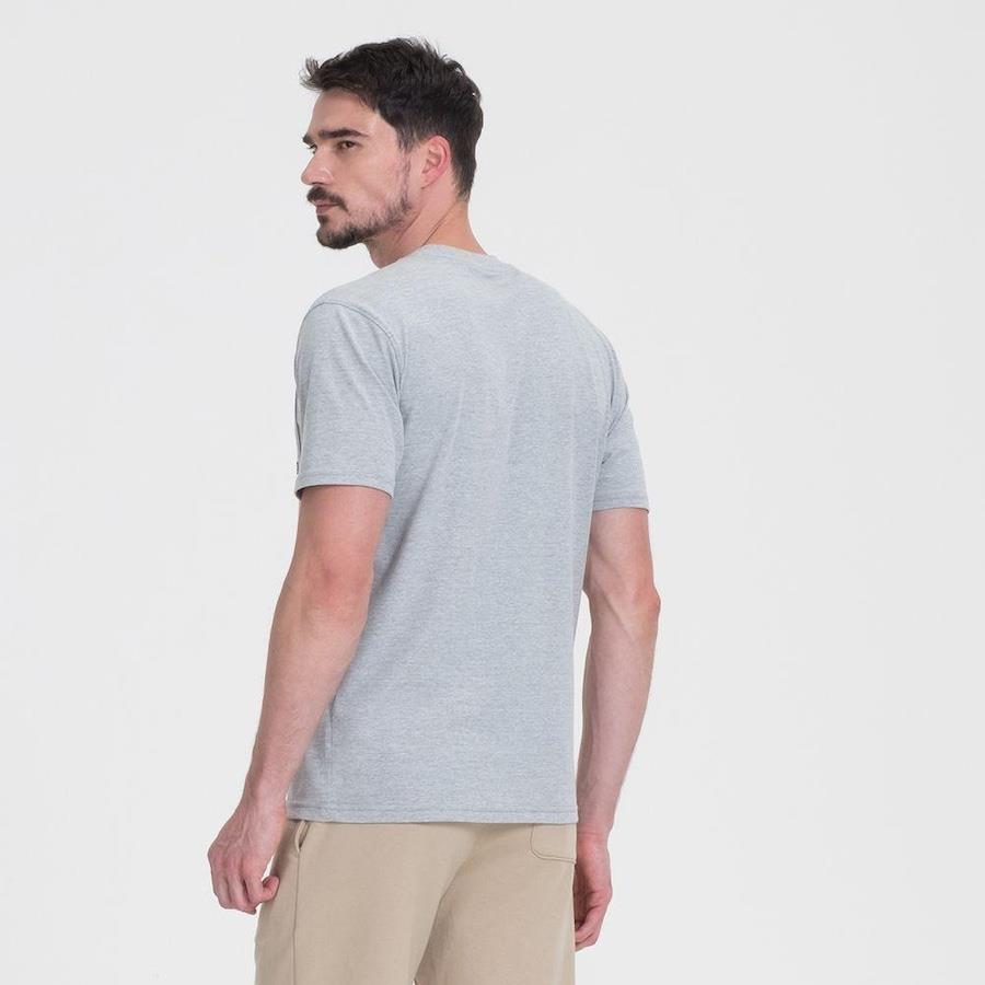 Imagem 3 do produto Camiseta New Balance Essentials - Masculina