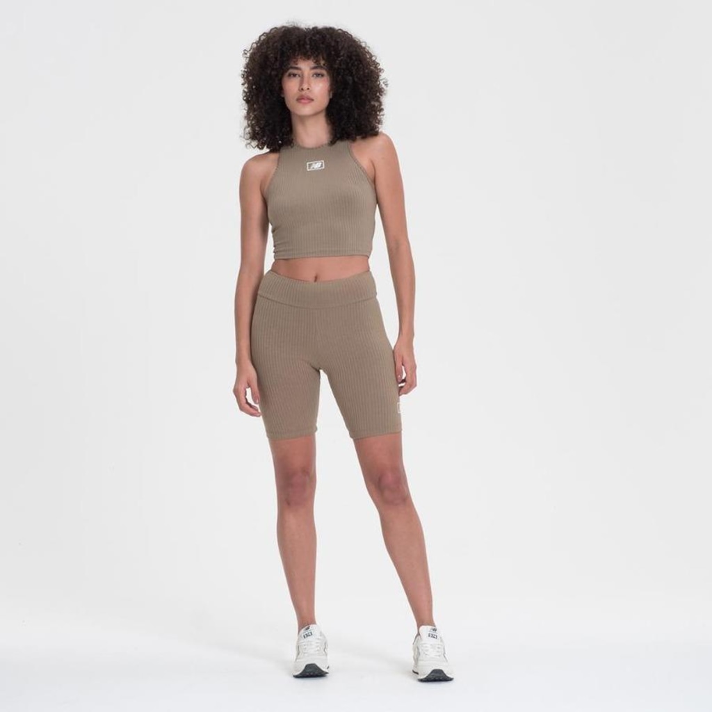 Imagem 3 do produto Bermuda New Balance Essentials Biker - Feminina