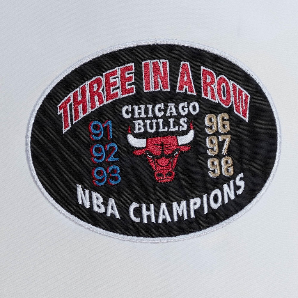 Imagem 3 do produto Jaqueta Mitchell & Ness City Collection Lightweight Satin Chicago Bulls  - Masculina