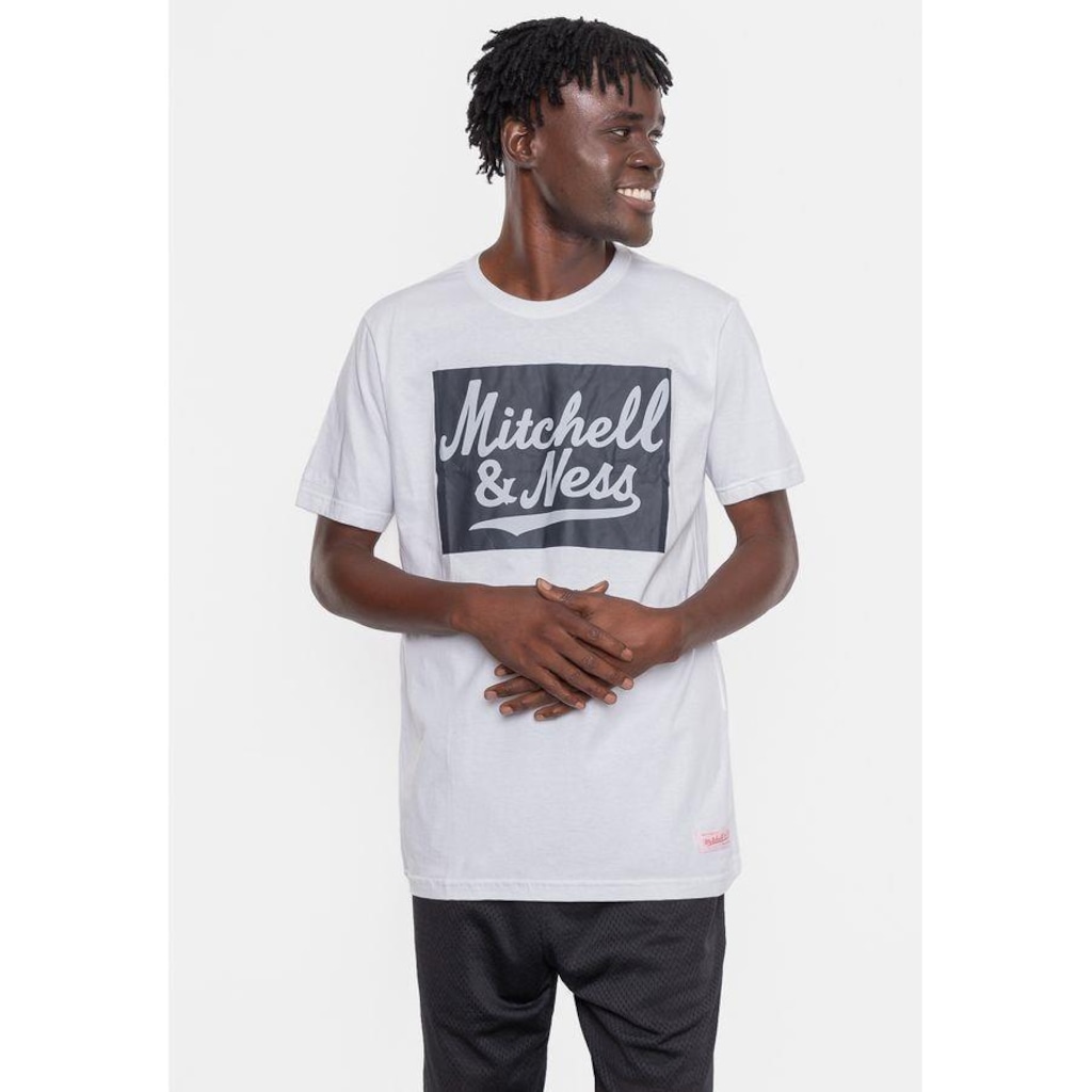 Imagem 3 do produto Camiseta Mitchell & Ness Masculina Estampada Off White - Mitchell & Ness