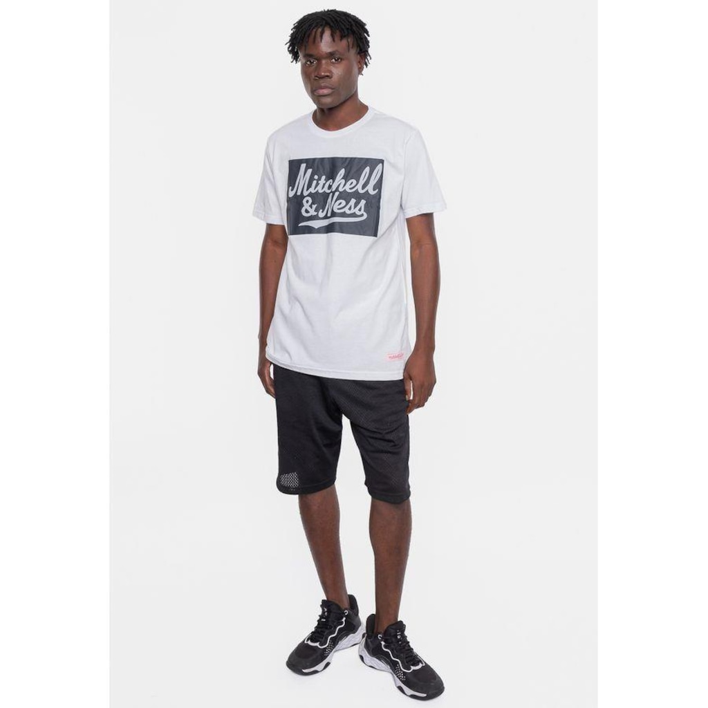Imagem 4 do produto Camiseta Mitchell & Ness Masculina Estampada Off White - Mitchell & Ness