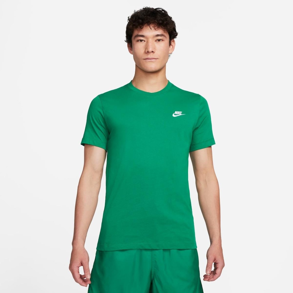 Camiseta Nike Sportswear Club - Masculina