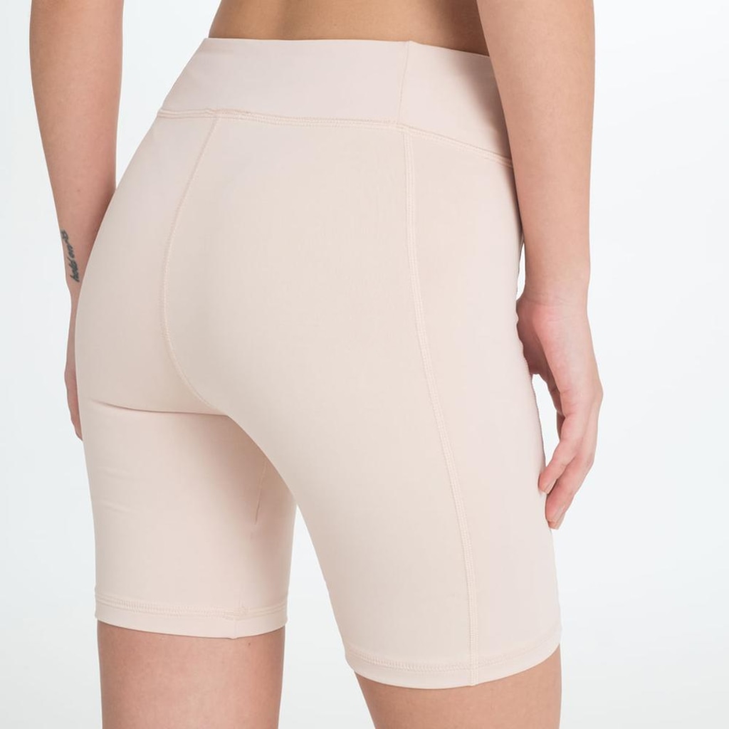 Imagem 4 do produto Bermuda Umbro Essential - Feminina