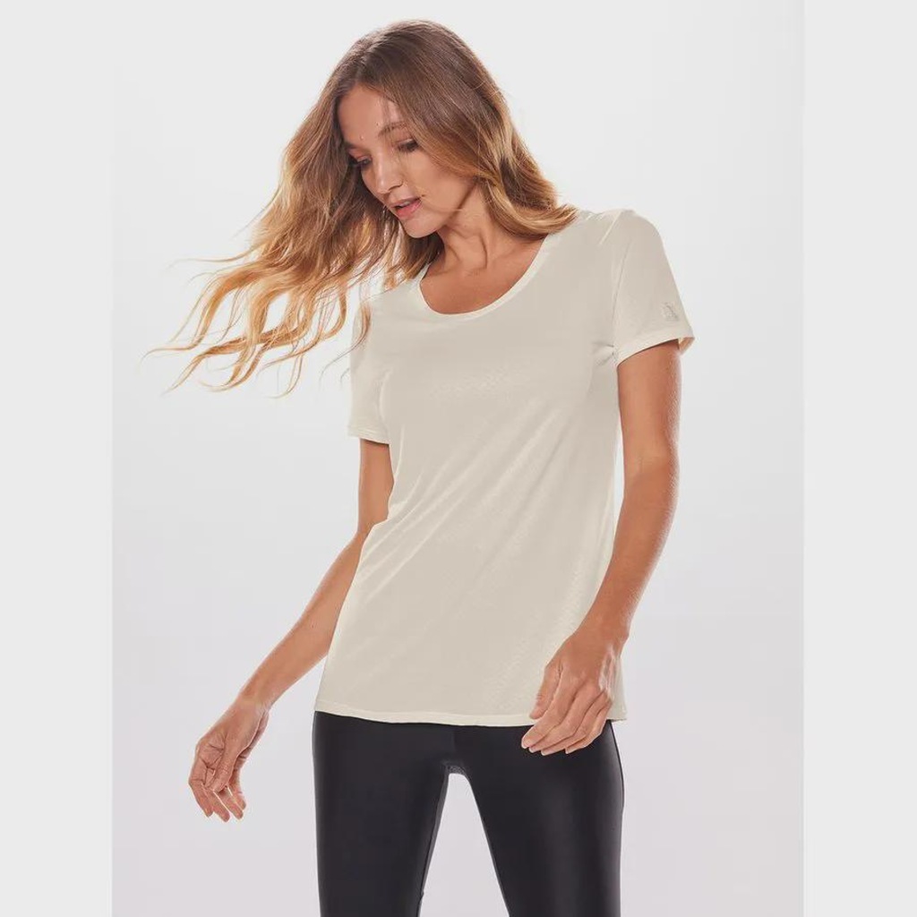 Imagem 3 do produto Camiseta Bodyforsure Lisa Essentials - Feminina