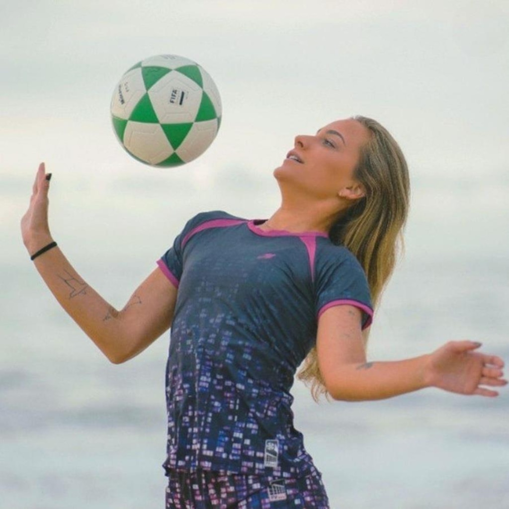 Imagem 4 do produto Camiseta Feminina Mormaii Futevôlei Series Sublimada Proteção Solar