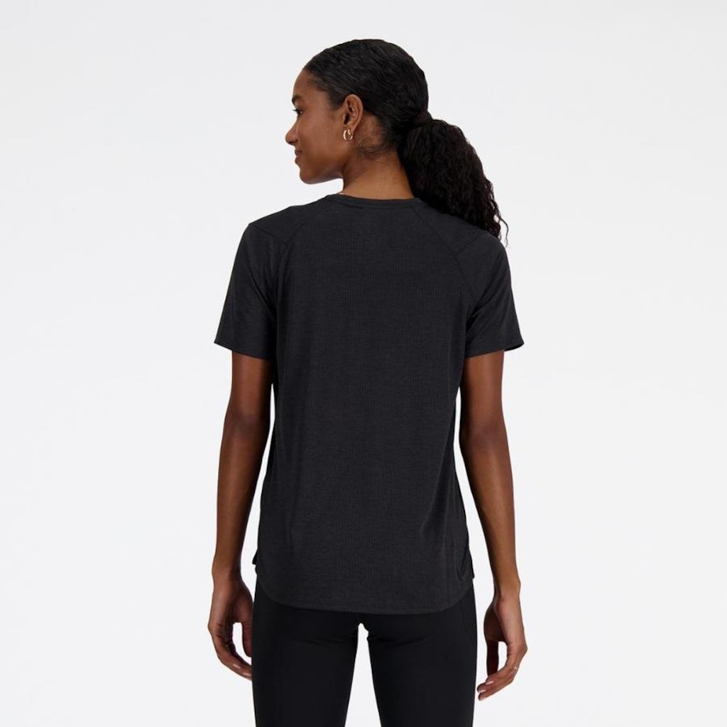 Imagem 3 do produto Camiseta New Balance Athletics Run - Feminina