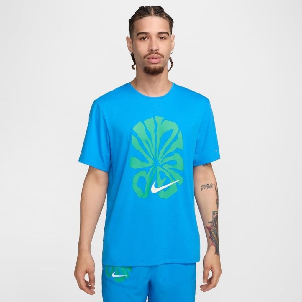 Camiseta Nike Dri-Fit Rise 365 - Masculina