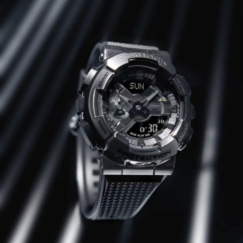 Imagem 3 do produto Relógio Casio G-Shock Gm-110Bb-1Adr Metal Covered Series - G-Shock Gm-110 Metal