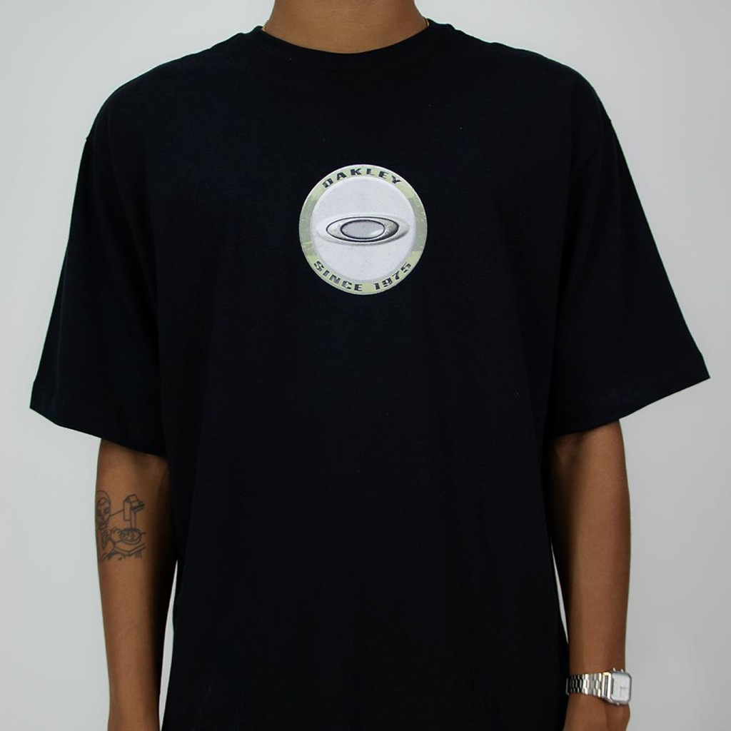 Imagem 4 do produto Camiseta Oakley Heritage Metal Tee - Masculina