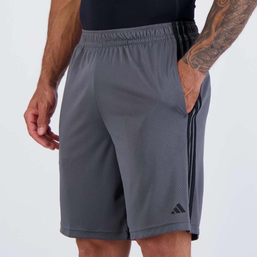 Imagem 3 do produto Bermuda adidas 3 Listras Cinza Escuro