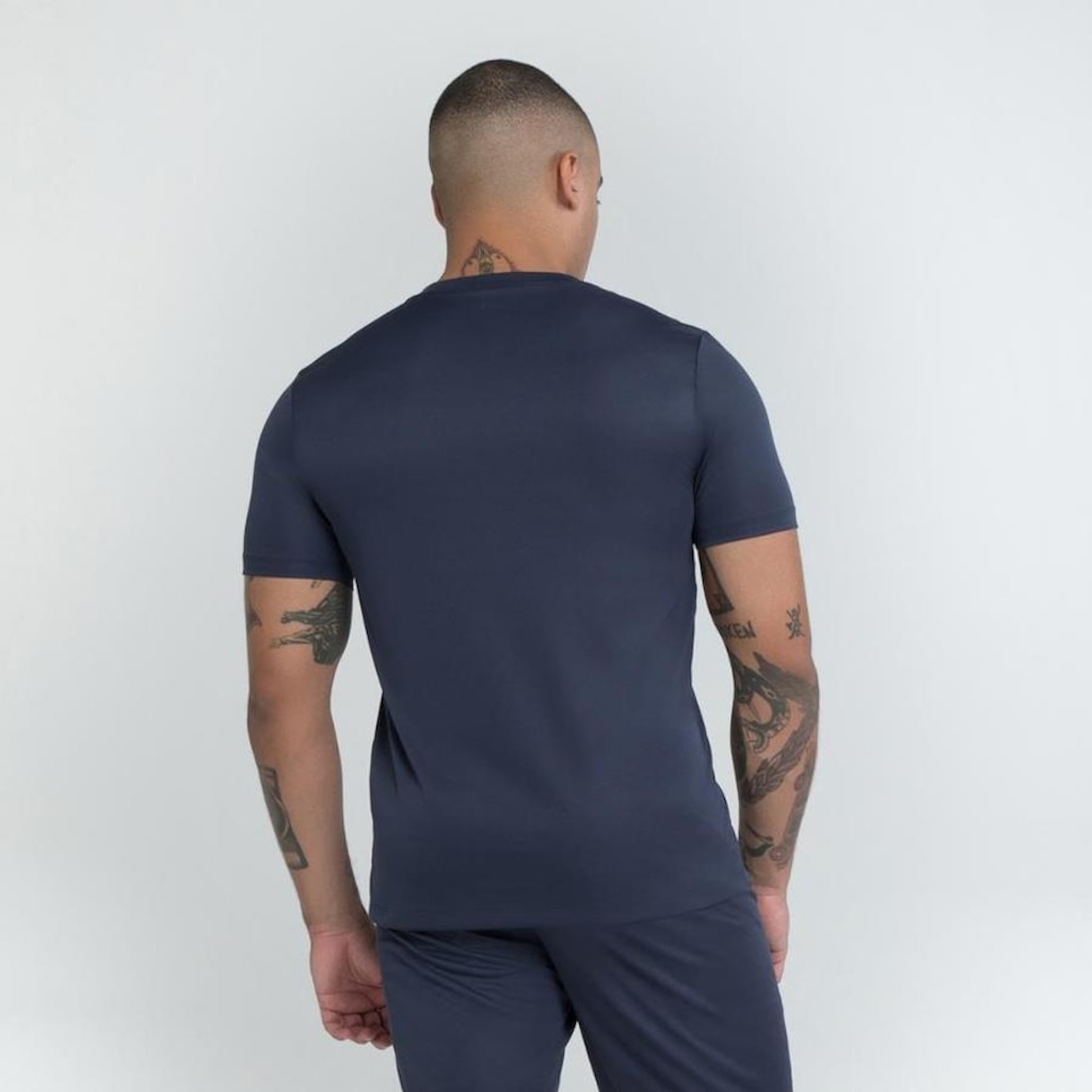 Imagem 2 do produto Camisa Umbro Legacy - Masculina