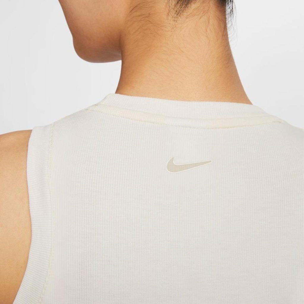 Imagem 5 do produto Camiseta Regata Nike Sportswear Cropped - Feminina