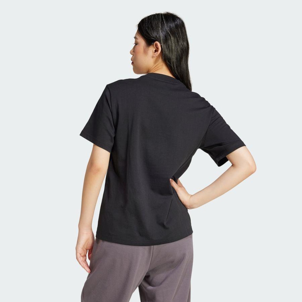 Imagem 4 do produto Camiseta  adidas Essentials Big Logo - Feminina